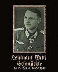 Leutnant Willi Schm&uuml;ckle nach der Auszeichnung.